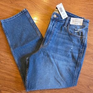 Abercrombie & Fitch High Rise The Mom Jean NWT Size 31 (12R)